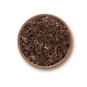 Plan rapproché du mélange bio Thé Noir Darjeeling FTGFOP1 First Flush, mettant en évidence les nuances de couleur.