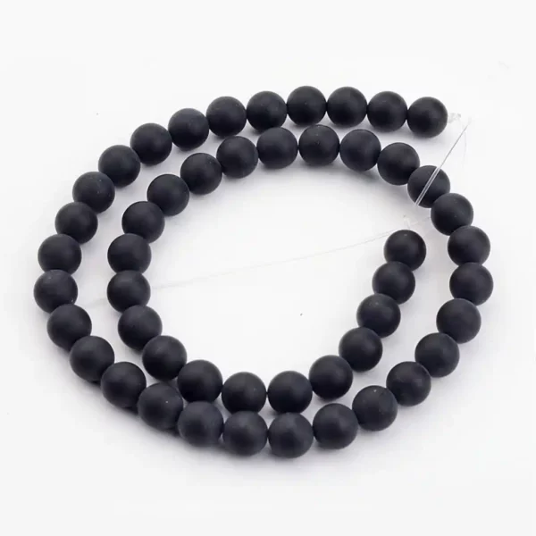 Perles d'agate noire dépolie de 4 mm pour la création de bijoux.