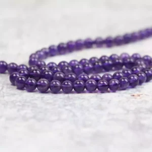 Perles en Améthystes Dark de 4mm sur un fil violet de 39cm pour la fabrication de bijoux raffinés